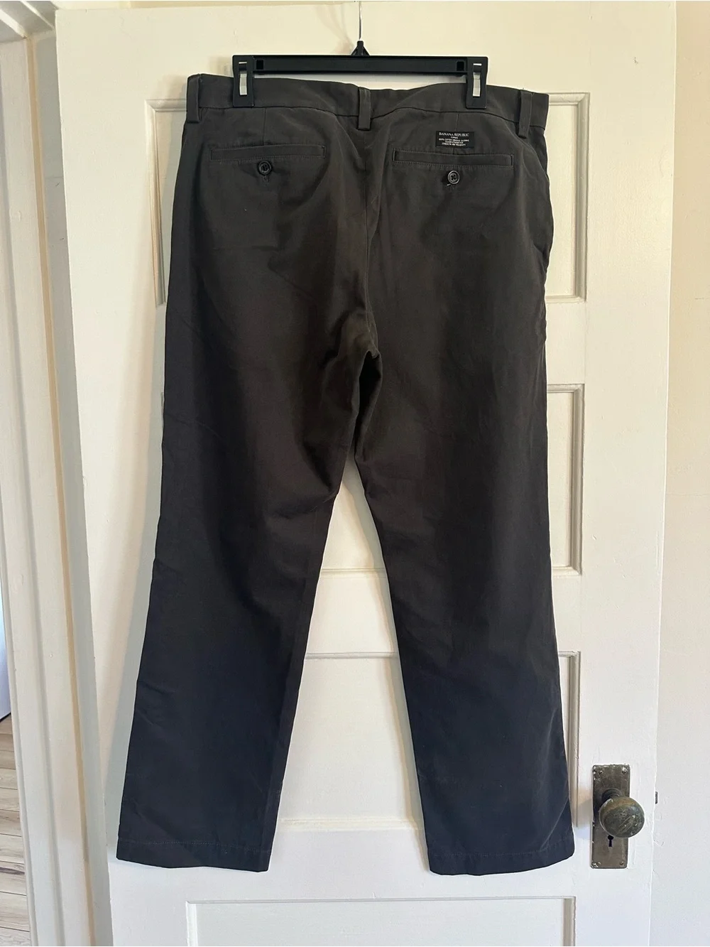 Banana Republic Emerson Gray Straight-Leg Chinos 33x30